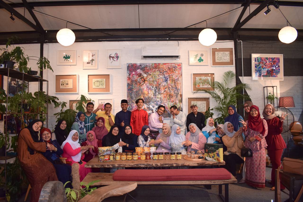 HI-TEA RAYA SAKAN WITH ADUCKTIVE